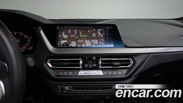 BMW 2-Series 2020 — photo 20