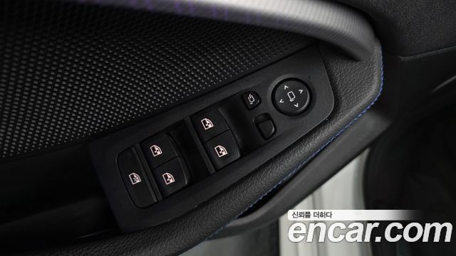 BMW 2-Series 2020 — photo 34