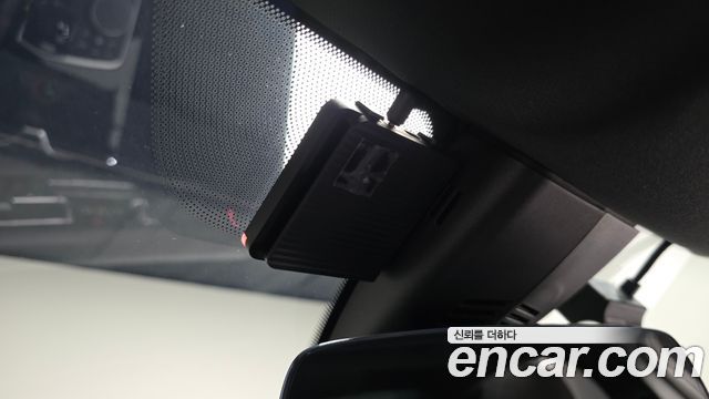 BMW 2-Series 2020 — photo 36
