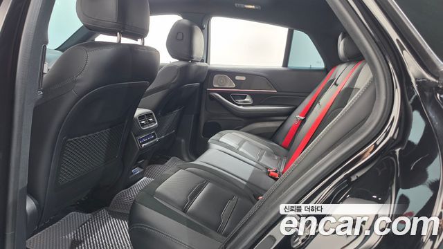 Mercedes-Benz GLE-Class 2024 — photo 17