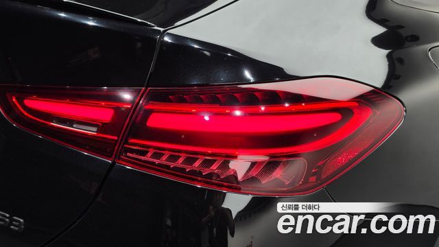 Mercedes-Benz GLE-Class 2024 — photo 9