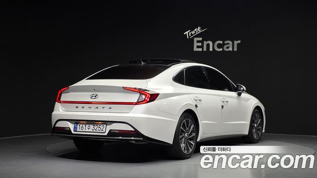 Hyundai Sonata 2022 — photo 2