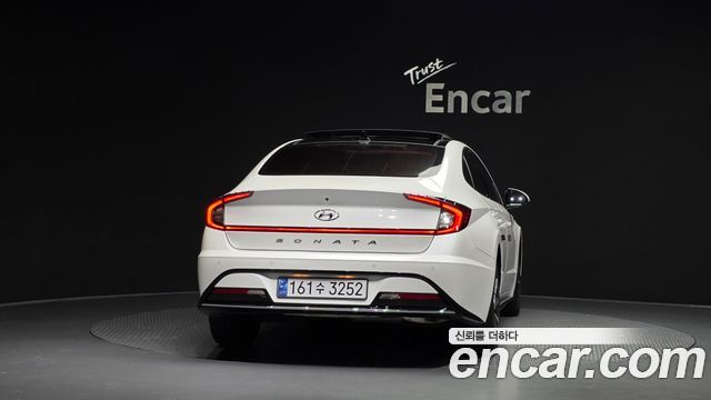 Hyundai Sonata 2022 — photo 4