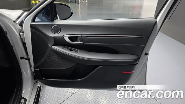 Hyundai Sonata 2022 — photo 15