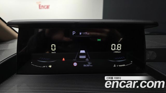 Hyundai Staria 2023 — photo 11