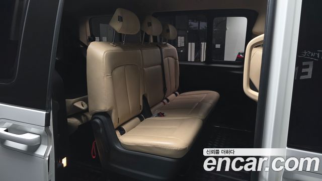 Hyundai Staria 2023 — photo 17