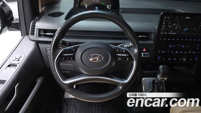 Hyundai Staria 2023 — photo 20
