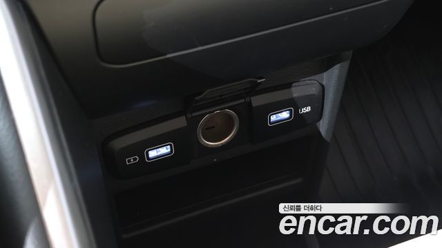 Hyundai Staria 2023 — photo 31