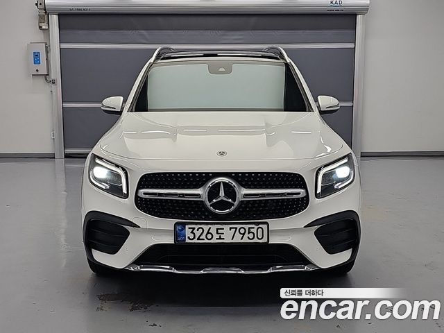 Mercedes-Benz GLB-Class 2020 — photo 2