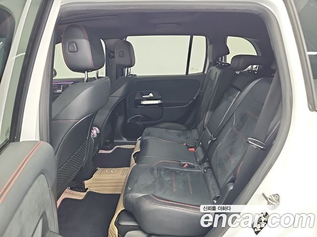 Mercedes-Benz GLB-Class 2020 — photo 12