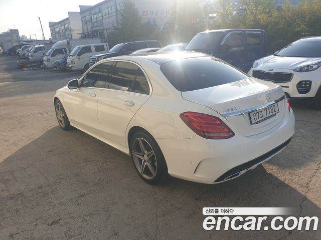 Mercedes-Benz C-Class 2016 — photo 17