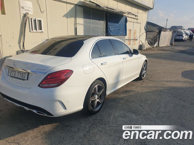 Mercedes-Benz C-Class 2016 — photo 18