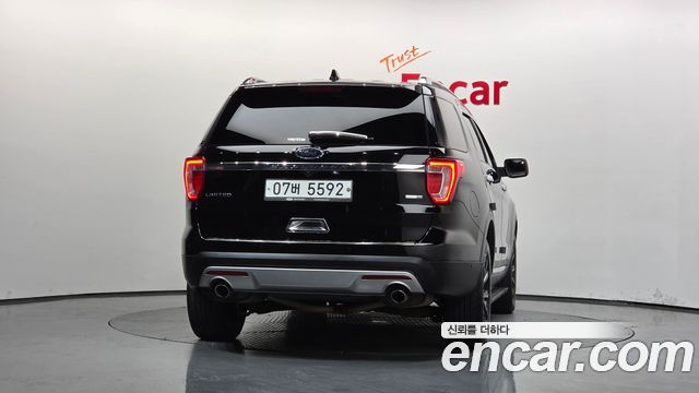 Ford Explorer 2017 — photo 4