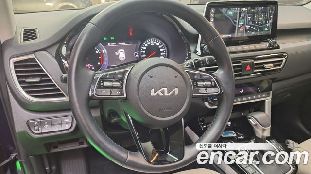Kia Seltos 2023 — photo 10