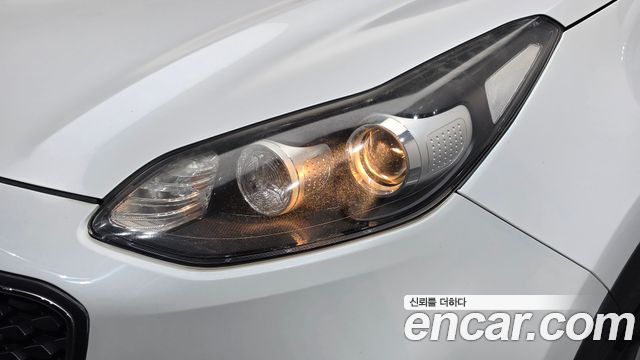 Kia Sportage 2018 — photo 8