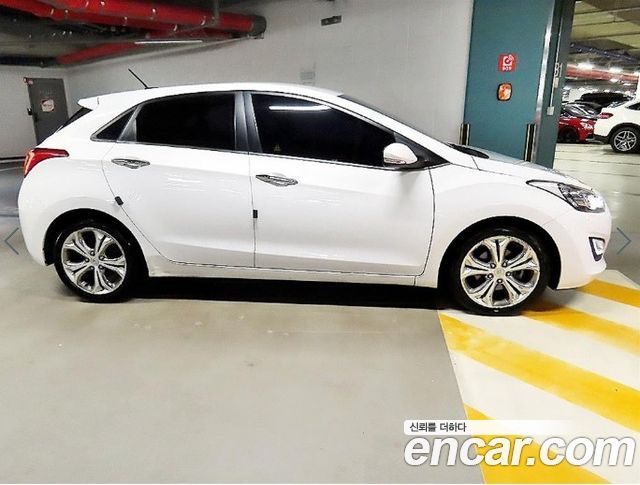 Hyundai i30 2012 — photo 3