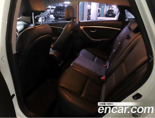 Hyundai i30 2012 — photo 7