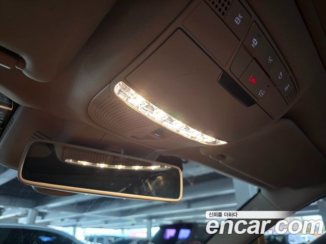 Mercedes-Benz E-Class 2020 — photo 14