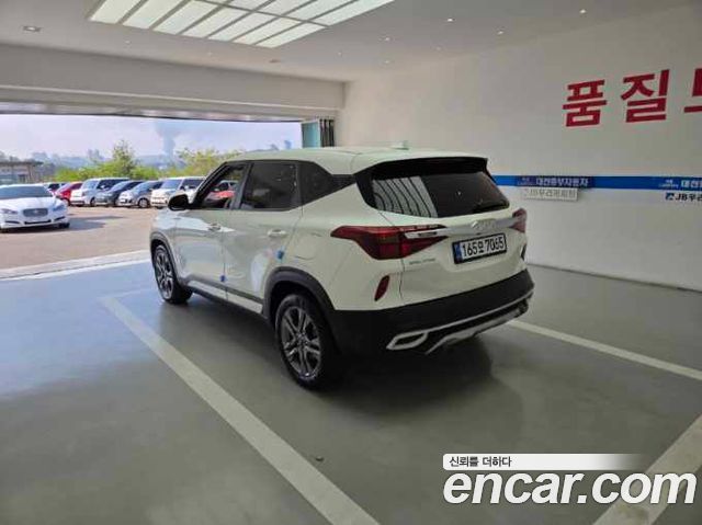 Kia Seltos 2023 — photo 6