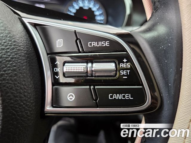 Kia Seltos 2023 — photo 9