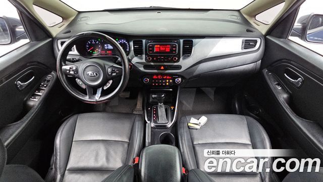 Kia Carens 2014 — photo 10