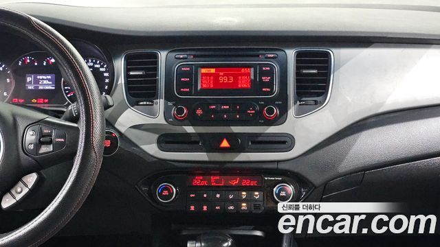Kia Carens 2014 — photo 20