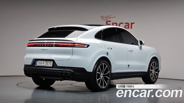 Porsche Cayenne 2024 — photo 2