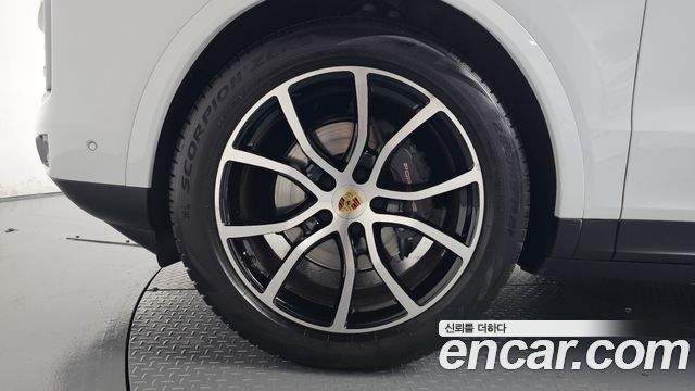 Porsche Cayenne 2024 — photo 5