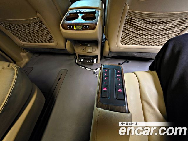 Kia Canival 2016 — photo 10