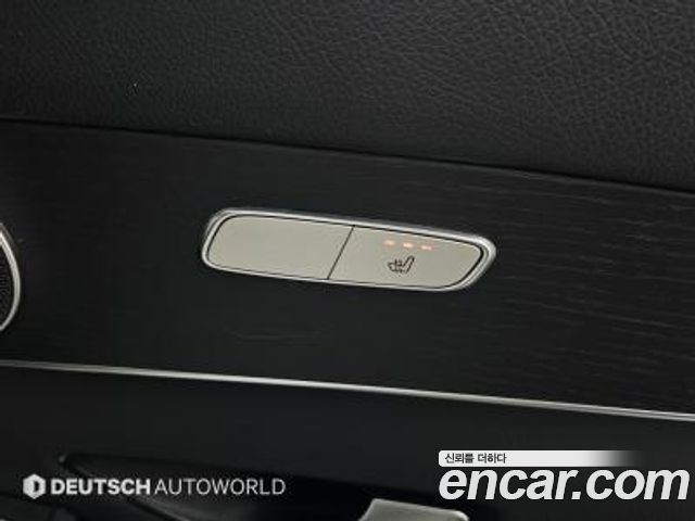 Mercedes-Benz GLC-Class 2021 — photo 16