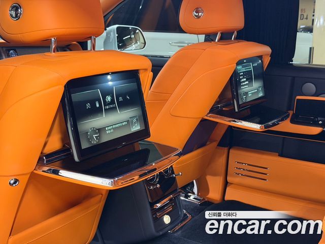 Rolls-Royce Phantom 2022 — photo 16
