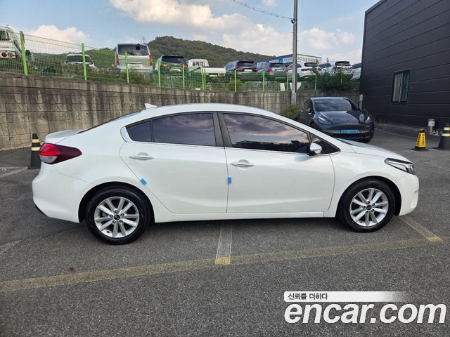 Kia K3 2017 — photo 7