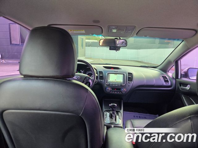 Kia K3 2017 — photo 14