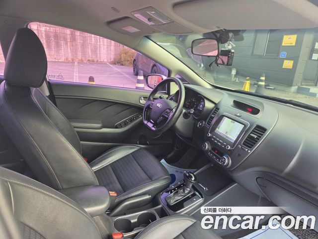 Kia K3 2017 — photo 18