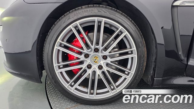 Porsche Panamera 2011 — photo 5