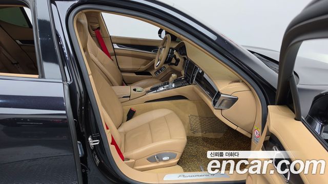 Porsche Panamera 2011 — photo 11