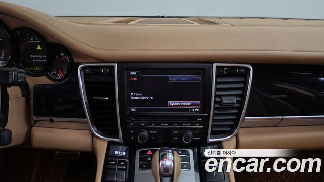 Porsche Panamera 2011 — photo 13
