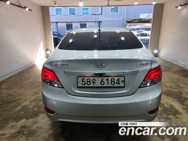Hyundai Accent 2016 — photo 4