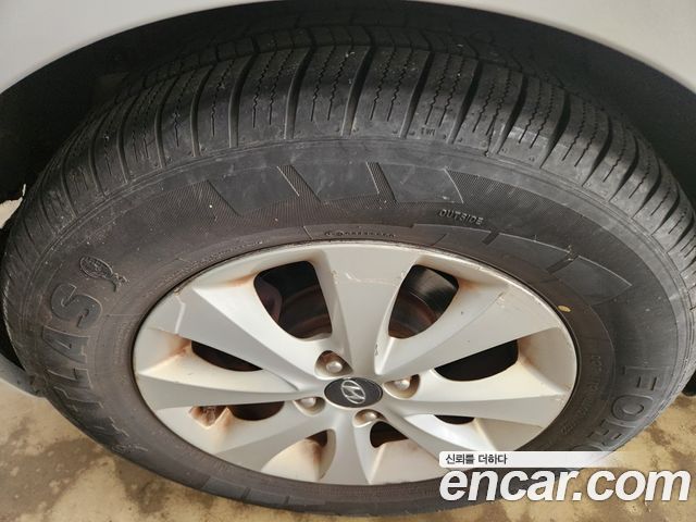 Hyundai Accent 2016 — photo 12