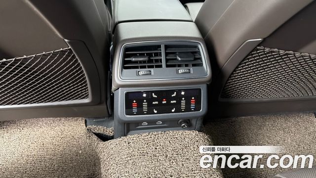 Audi A7 2023 — photo 16