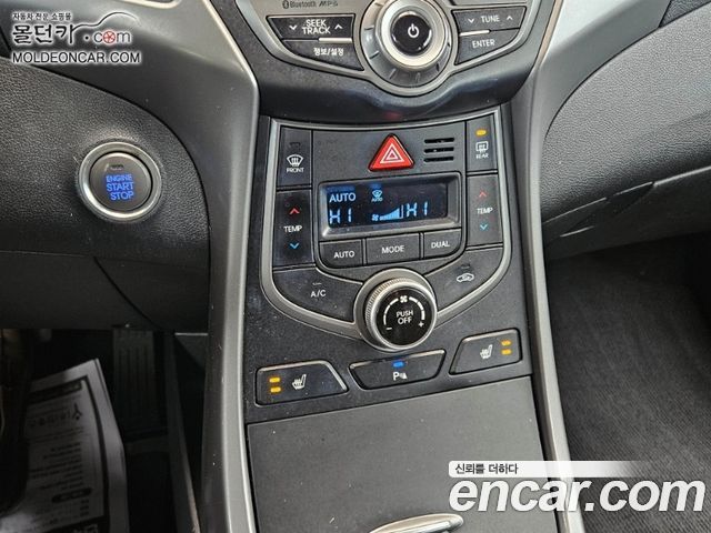 Hyundai AVANTE 2016 — photo 11