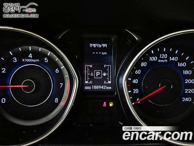 Hyundai AVANTE 2016 — photo 17