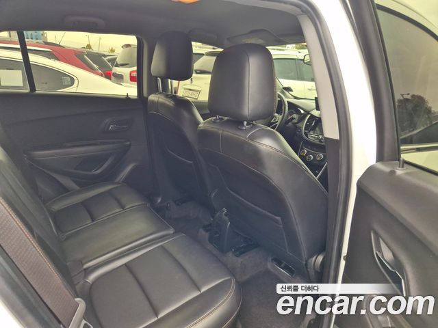 Chevrolet Korea Trax 2017 — photo 12