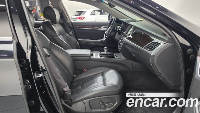 Genesis G80 2017 — photo 11