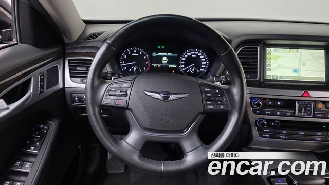 Genesis G80 2017 — photo 13
