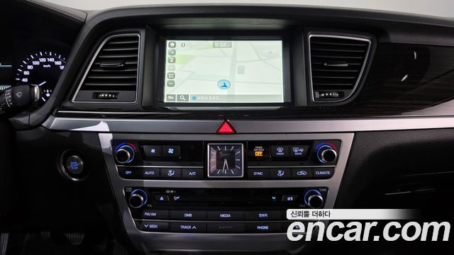 Genesis G80 2017 — photo 14