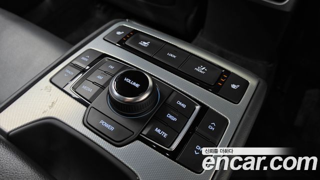 Genesis G80 2017 — photo 19