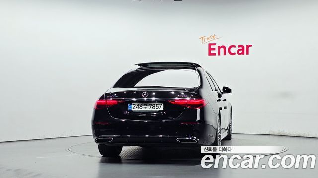 Mercedes-Benz S-Class 2022 — photo 4