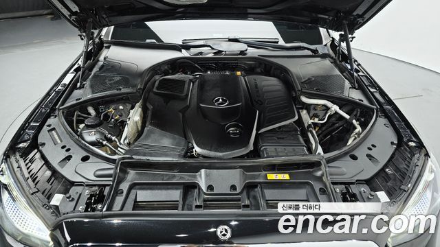 Mercedes-Benz S-Class 2022 — photo 6