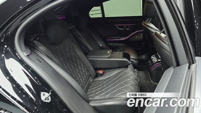 Mercedes-Benz S-Class 2022 — photo 17